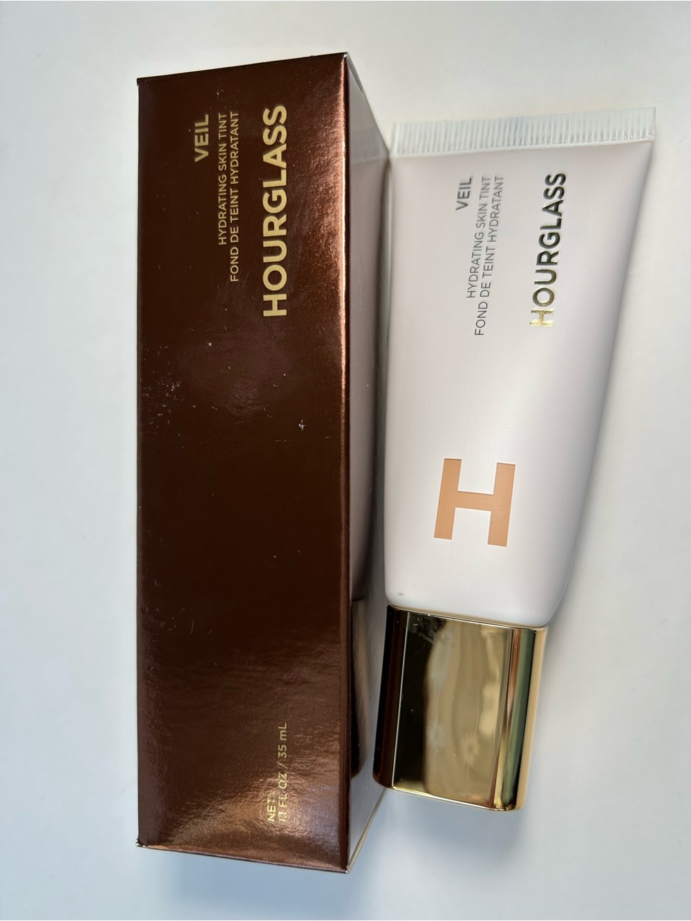 NWT🌷#4-Hourglass Veil Hydrating Skin Tint